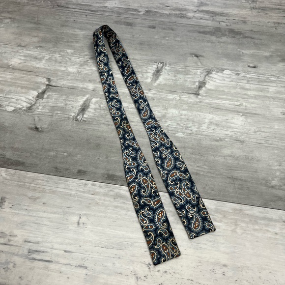 Vintage Other - VTG 1960’s Navy, Blue & Gold Paisley Silk Bowtie